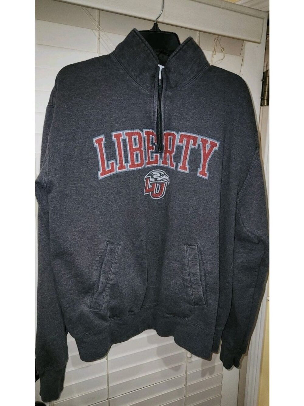 LIBERTY UNIVERSITY 1/4 zip sweatshirt pullover CHAMPION XL distressed graphics